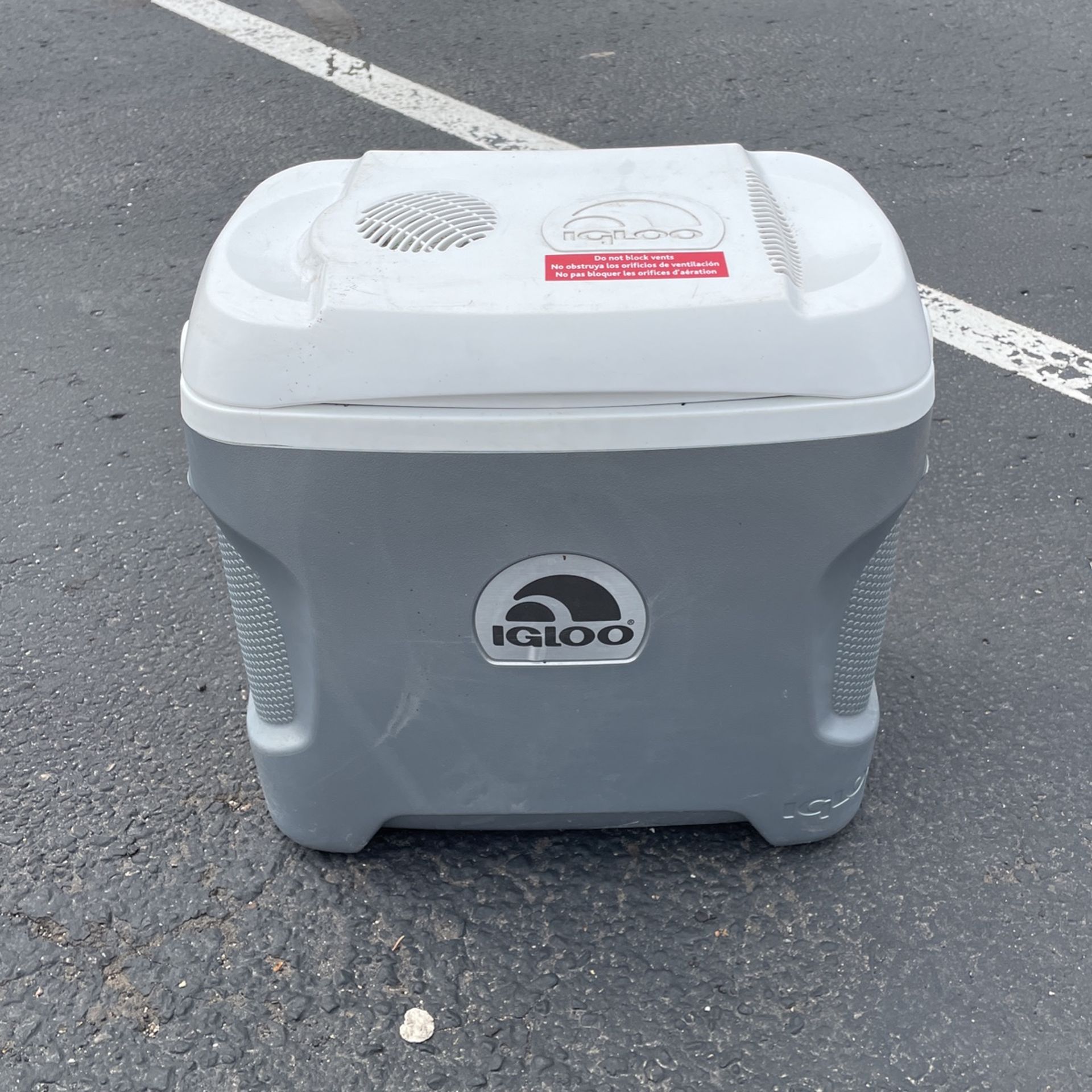 Igloo Plug In Cooler 