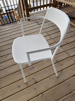 bludot Trim Chairs X3
