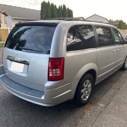 2008 Chrysler Town & Country