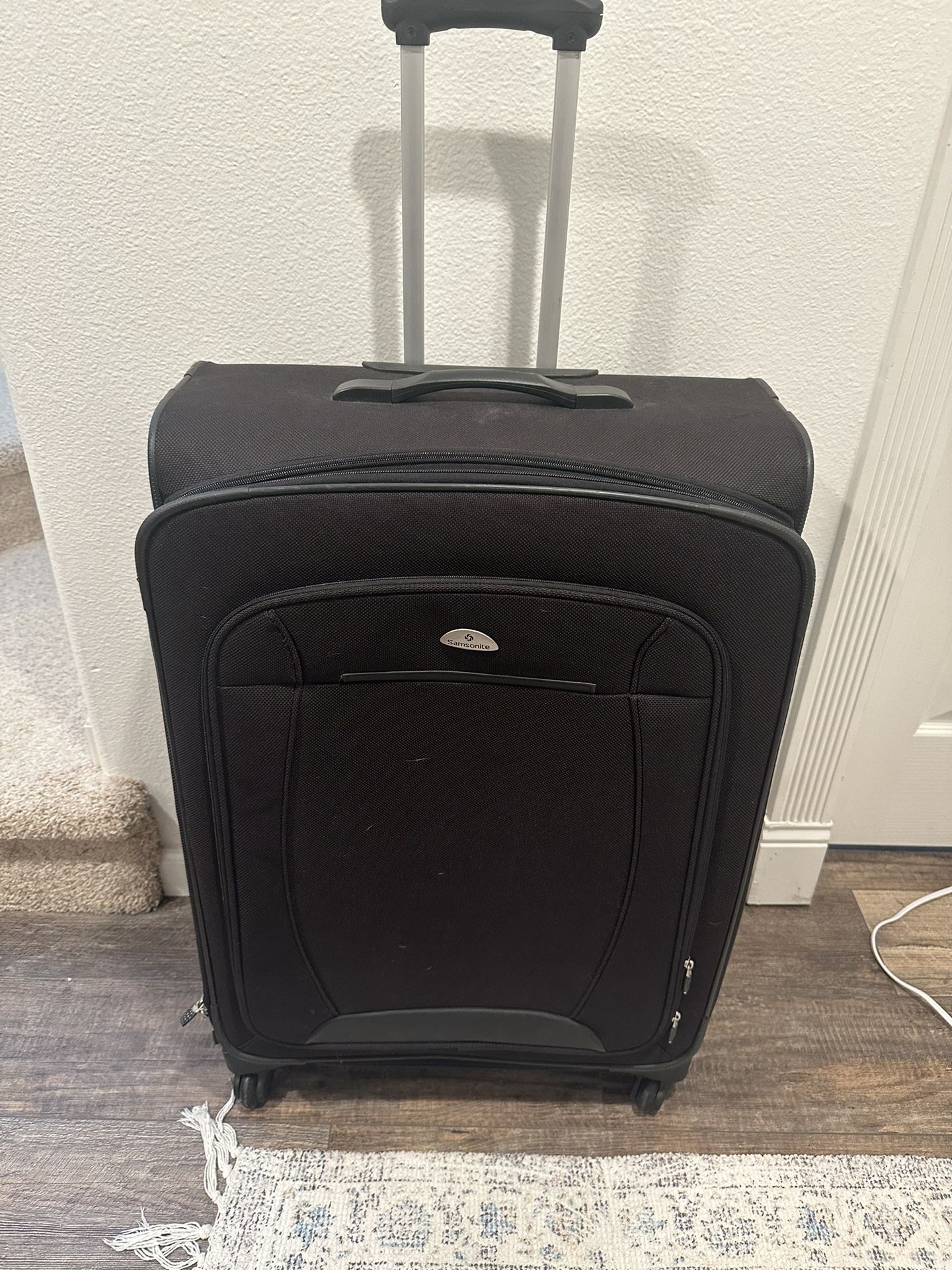 Samsonite 30” Spinner Suitcase