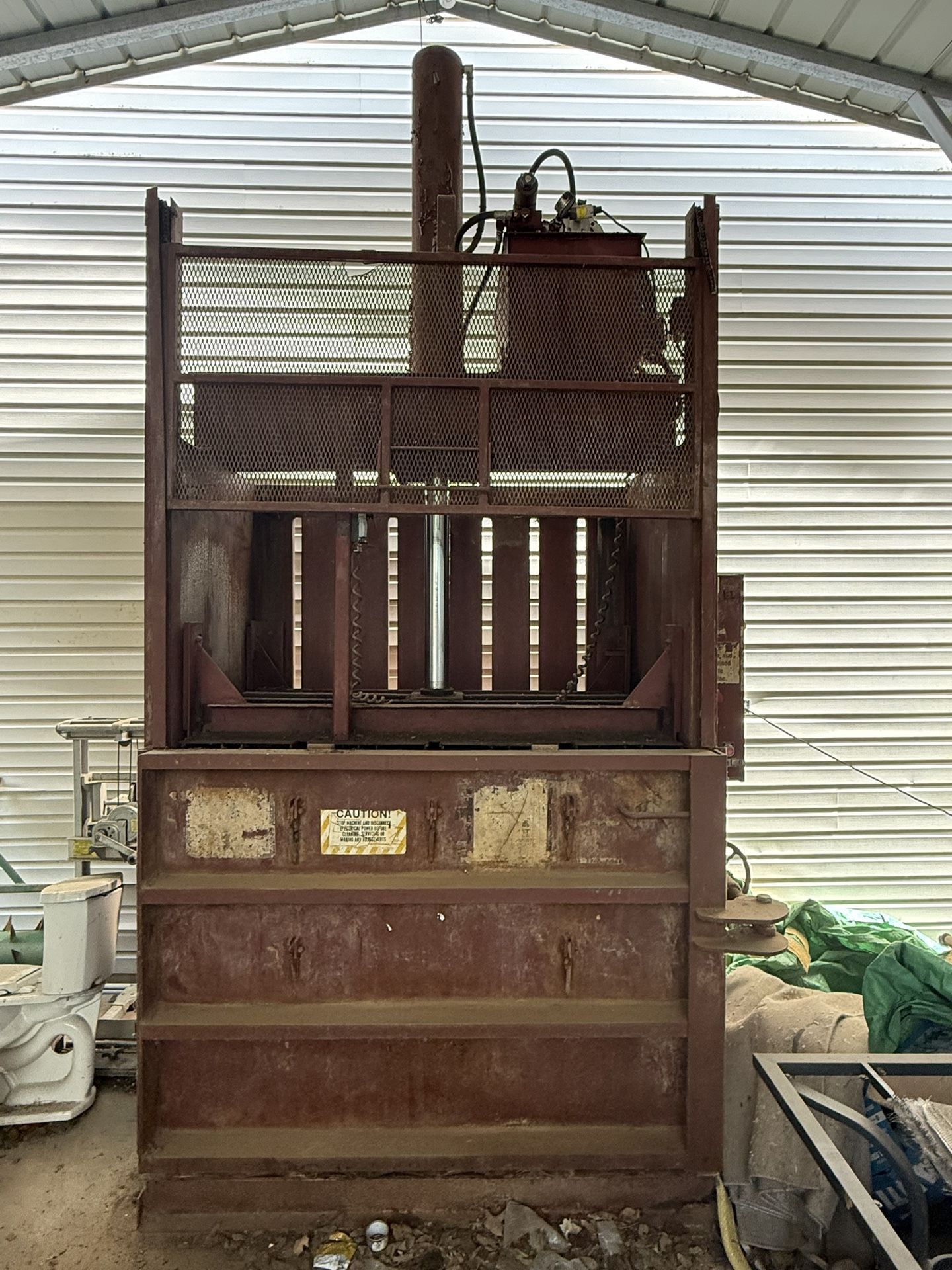 Cardboard Bailer 