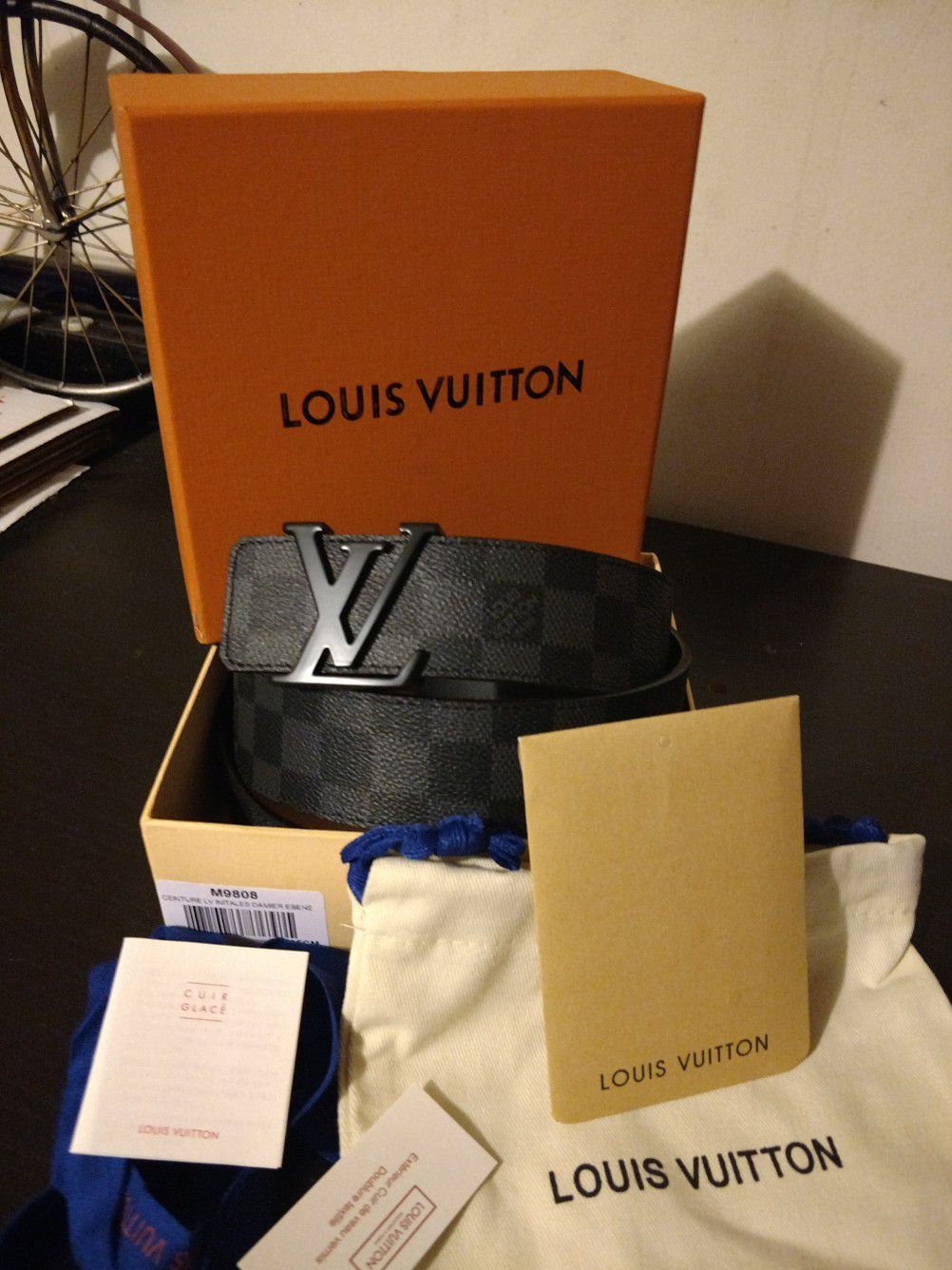 Louis Vuitton M9808 Graphite Belt – DESIGNER GALLERY