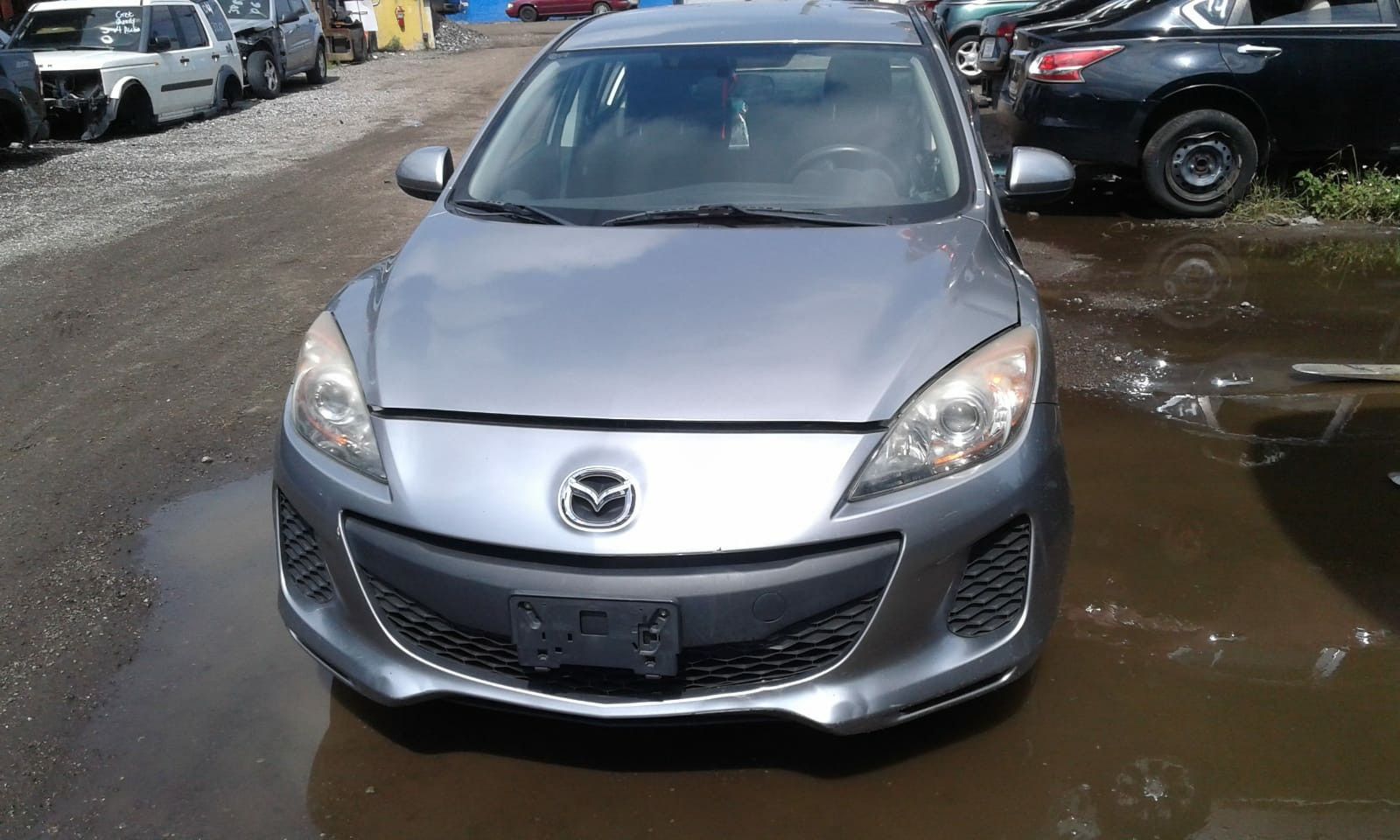 Mazda 3 for parts out 2014