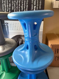 Kids wobble chairs