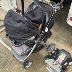 Chicco Bravo Stroller With 2 Car Seat Bases