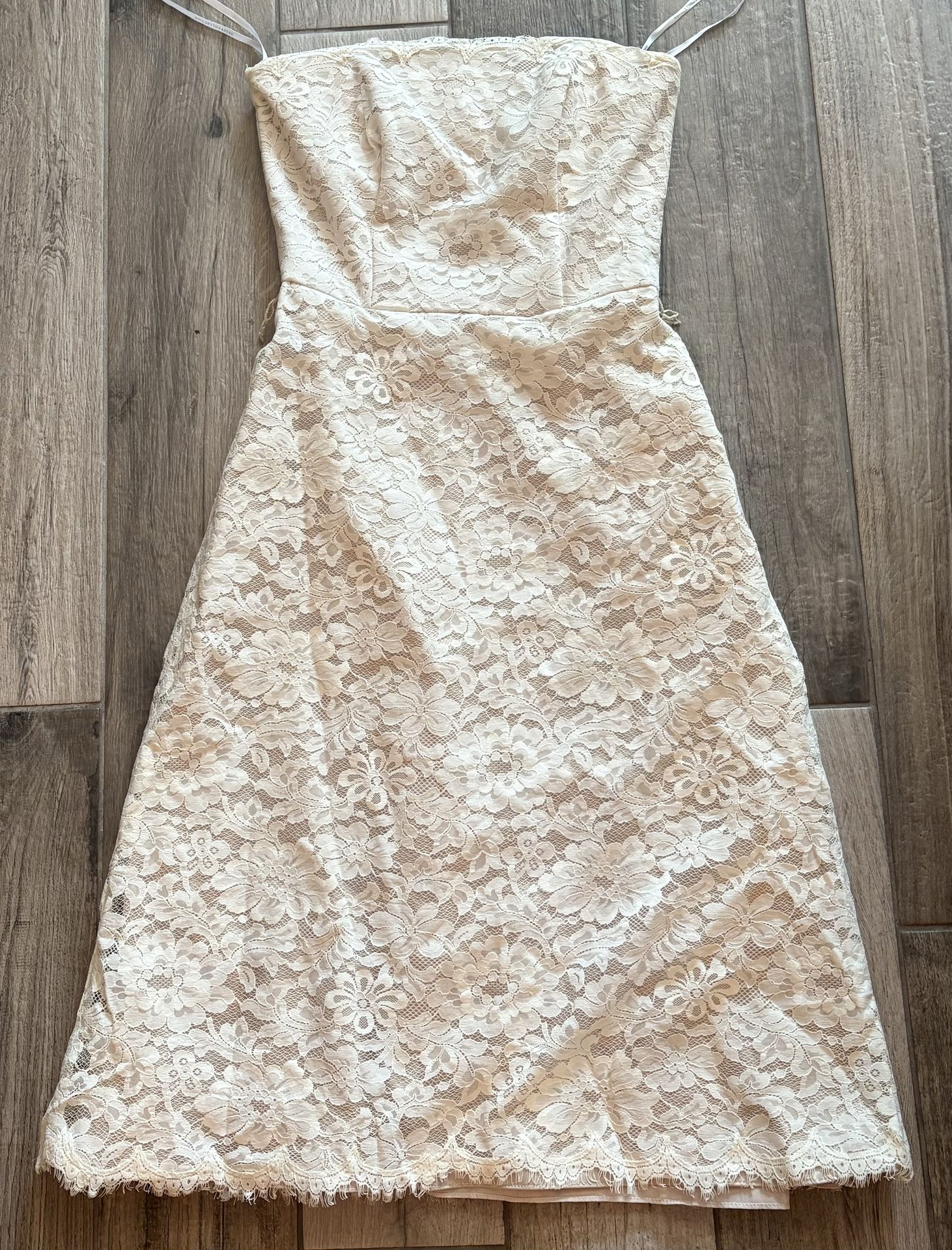 Women’s Wedding/Formal Dress Size 4