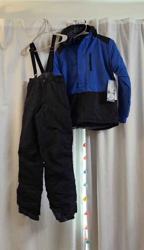 NEW Boy Snow Suit Size XL (14-16).