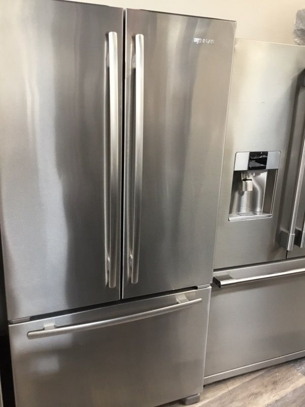 Jenn-Air JFC2290VEM 21.8 cu. ft. French-Door Bottom Freezer Refrigerator with Internal Dispenser
