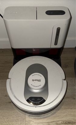 Shark AI Robot Vacuum