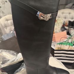 JUMPING SHORTER BOOT Size 8.5 