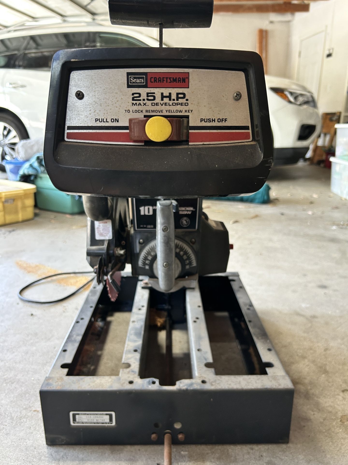 10 inch Craftsman radial saw 2.5 HP.