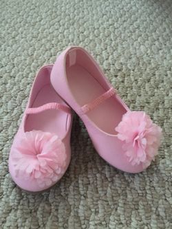 Girl shoes size 6