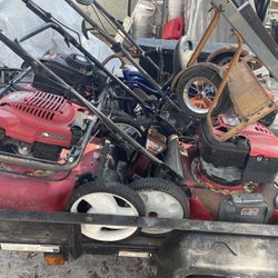 4 Push Mowers That Need Some Work All For 50.00