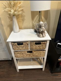 White Storage Drawer/Baskets