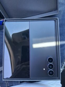 Samsung z fold 7 unlocked new