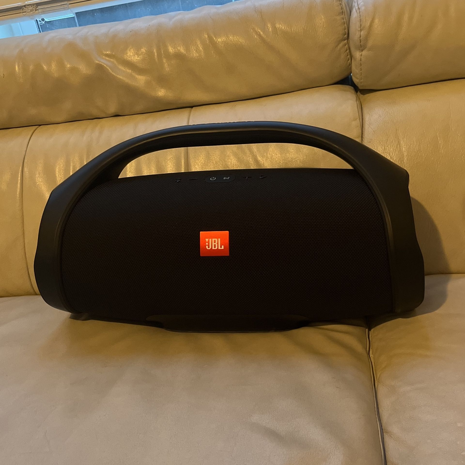JBL Boom box 2