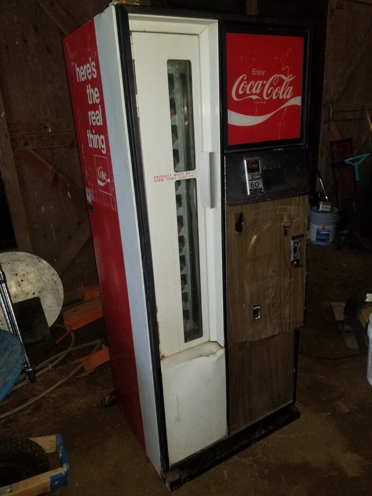 Vintage COKE Coca Cola Vending Soda Pop Machine