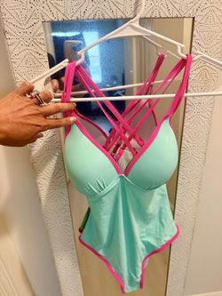 CUPSHE one-piece swimsuit (small) - NEW W/Tags