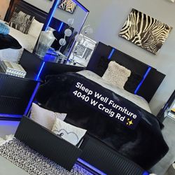 ✨️ 4pc Queen, King Led Light Bedroom ✨️ Furniture Sectionals, Dining Avail 