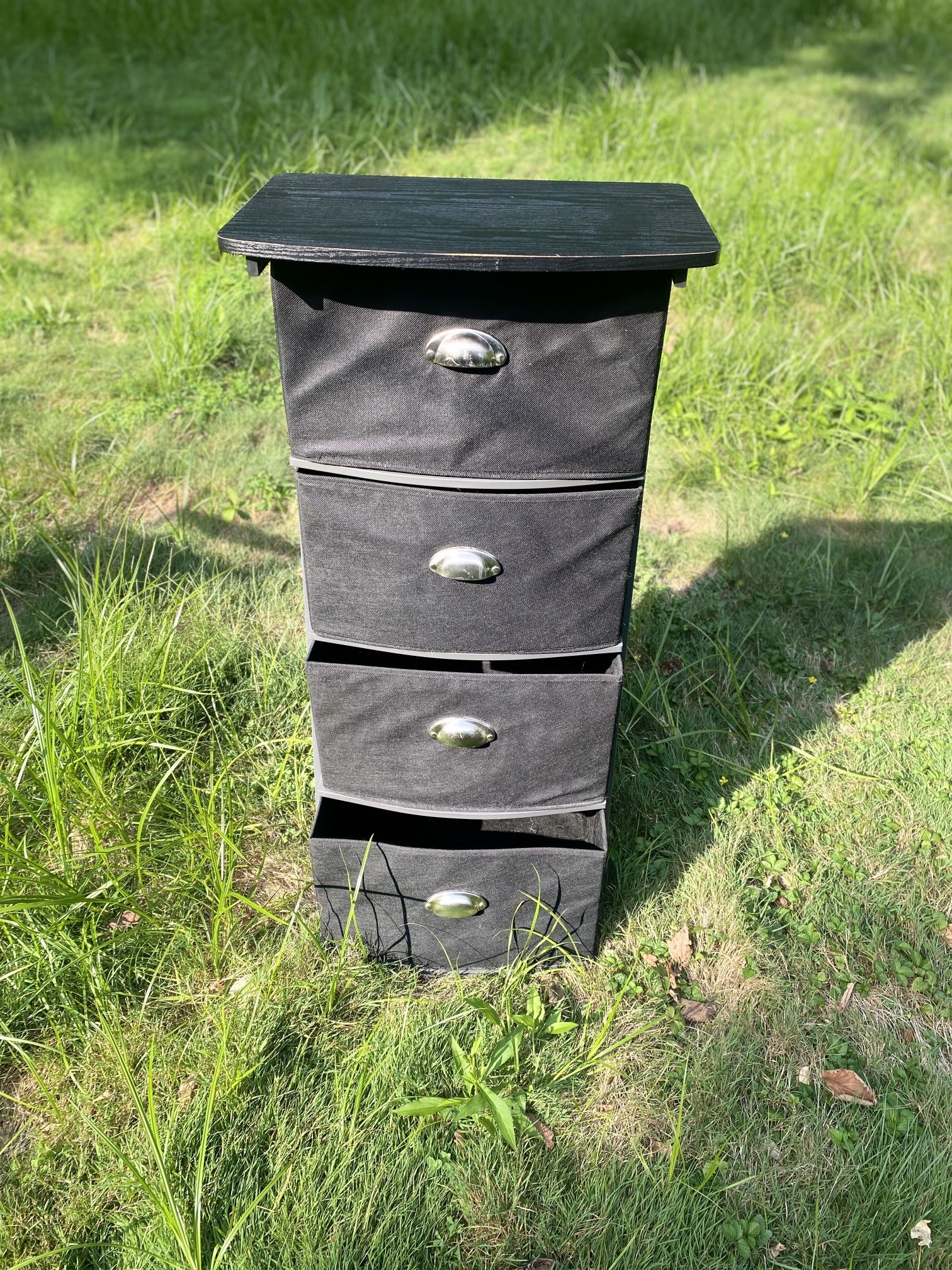 4 Material Shelves Stand