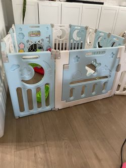Large Playard 