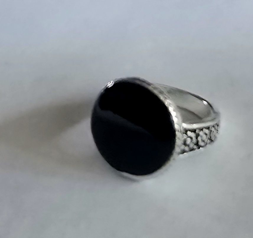 BLACK EBONY ONYX POLISHED TITANIUM QUALITY FOREVER SILVER NEW SIZE 7 RING