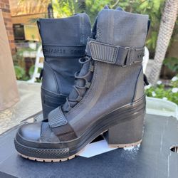 Brand New Women’s Converse Combat Boots Size 9