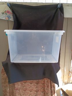 Storage container