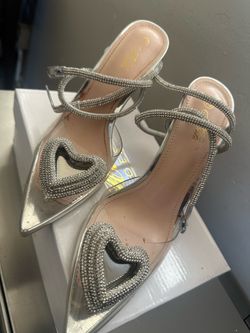 Women’s heel shoes  7.5