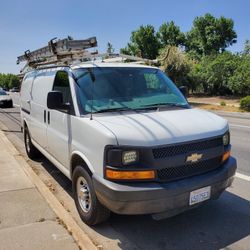 2010 CHEVROLET  EXPRESS 2500