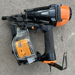 Pneumatic 15 Degree 2-1/2 in. Coil Siding Nailer with Adjustable Metal Belt Hook