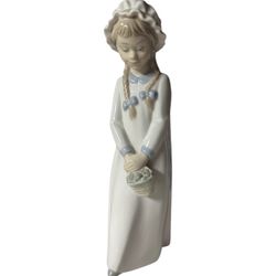 Vintage Zaphir Porcelain Girl with Basket – Made in Spain