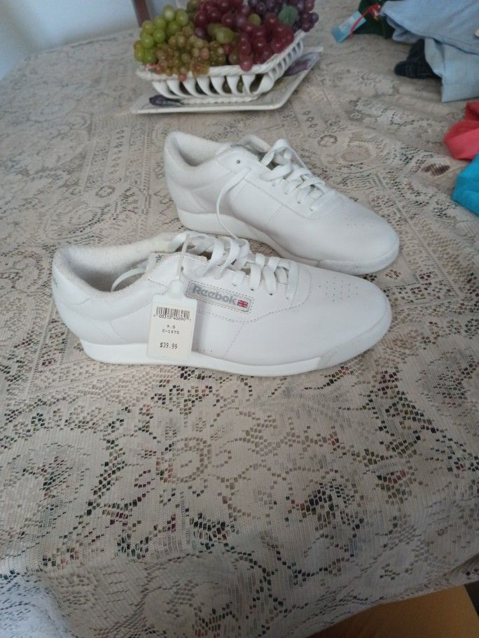 Reebok Classic Unisex SZ 9.5