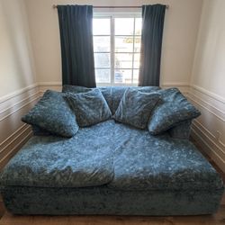 Bryant Daybed Joybird