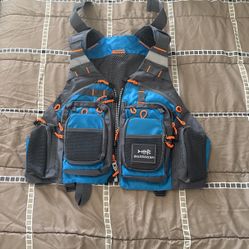 New BassDash Fishing/Hunting/ More Vest