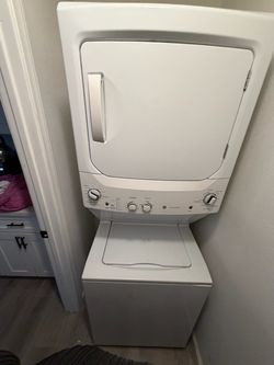 GE Stacked Washer Dryer Unit