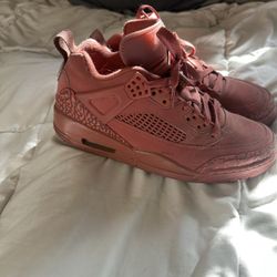 Size 8 Red Jordan’s 