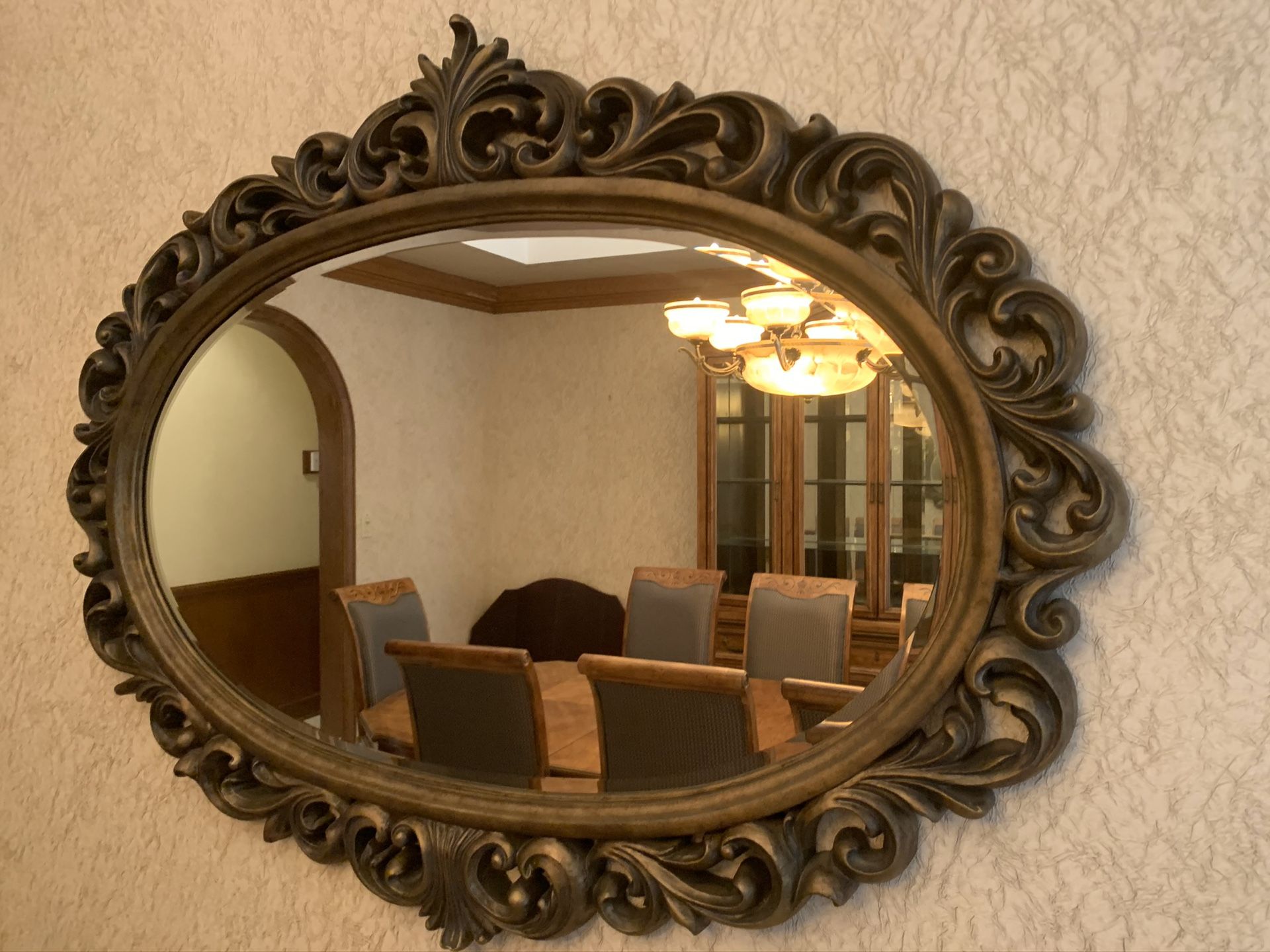 Wall mirror