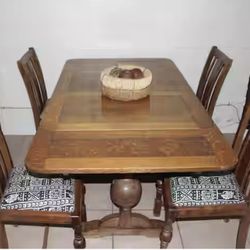 Antique 1929 Dining Table And Chairs 