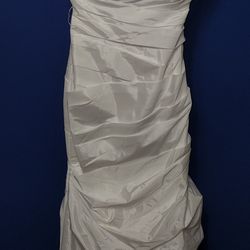 White PROM / WEDDING DRESS (Size 10)