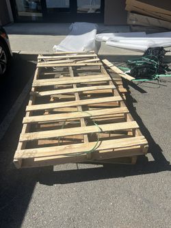 Free Wooden Pallet In Fremont