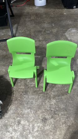Toddler chairs (2)