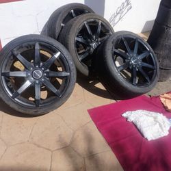 Dodge Universal  5 Lugs 