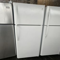 White Kenmore Apt Size Top Freezer Fridge We Deliver And Install👨🏻‍🔧🚚