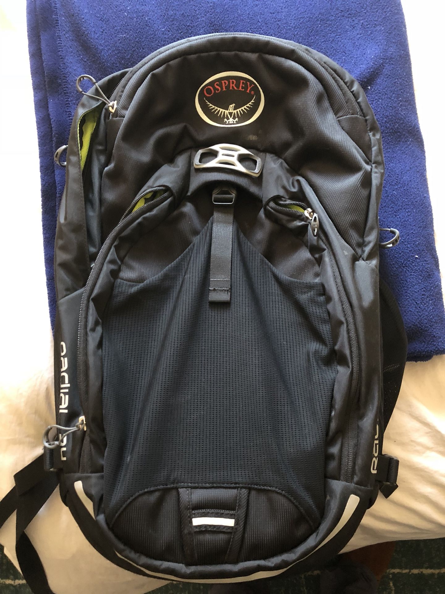 tiener vijand Zeug Osprey Radial 34 Commuter Backpack for Sale in San Diego, CA - OfferUp