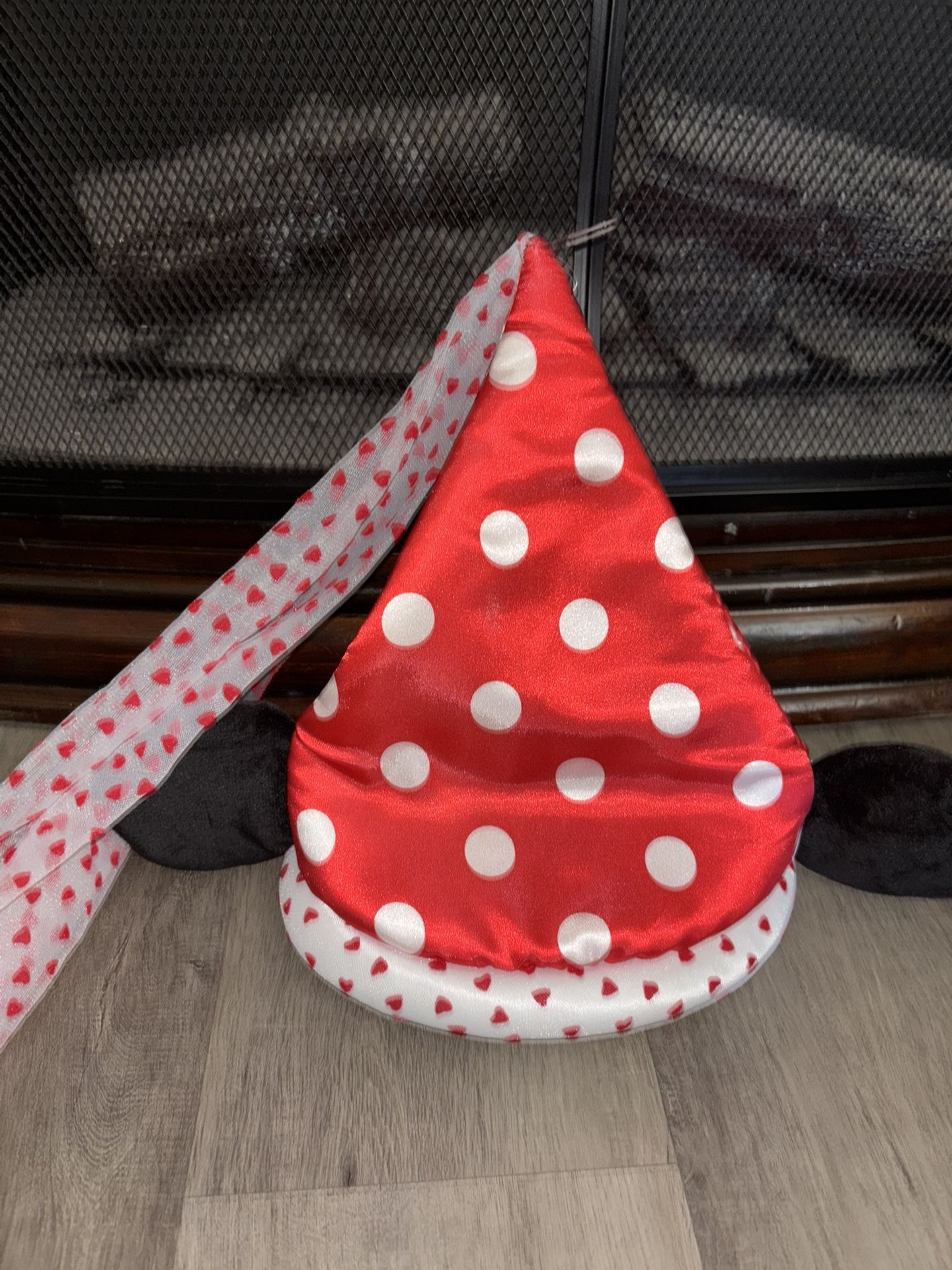 Valentines Disney Hat New