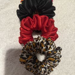 4 Women 100% Washable  Scrunchies Hair Ties 