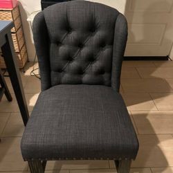 New Kitchen Table ( Brand New) Tags Still On Chairs 