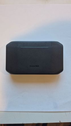 Genuine Insta360 x6 battery and charger