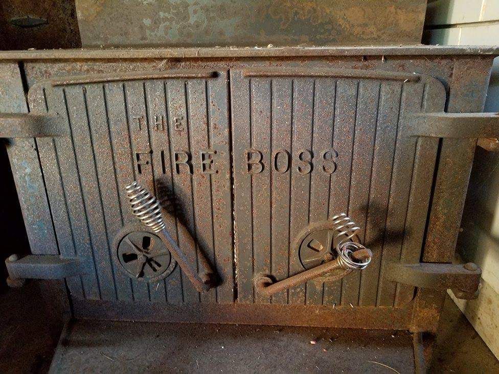Old Cast Iron Fire Boss Wood Stove for Sale in Kutztown, PA - OfferUp